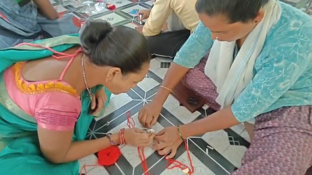 rakhi-1
